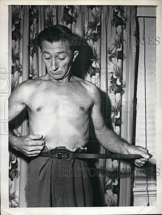 1946 Claude L. Baxter After Completing 100 Day Fast For Attention - Historic Images