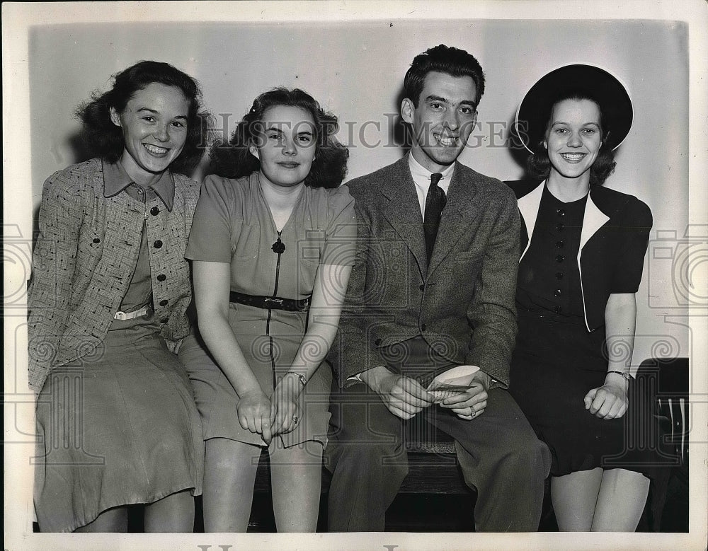 1940 Pulitzer Scholarship recipients and Alternates Ross Schlaback - Historic Images