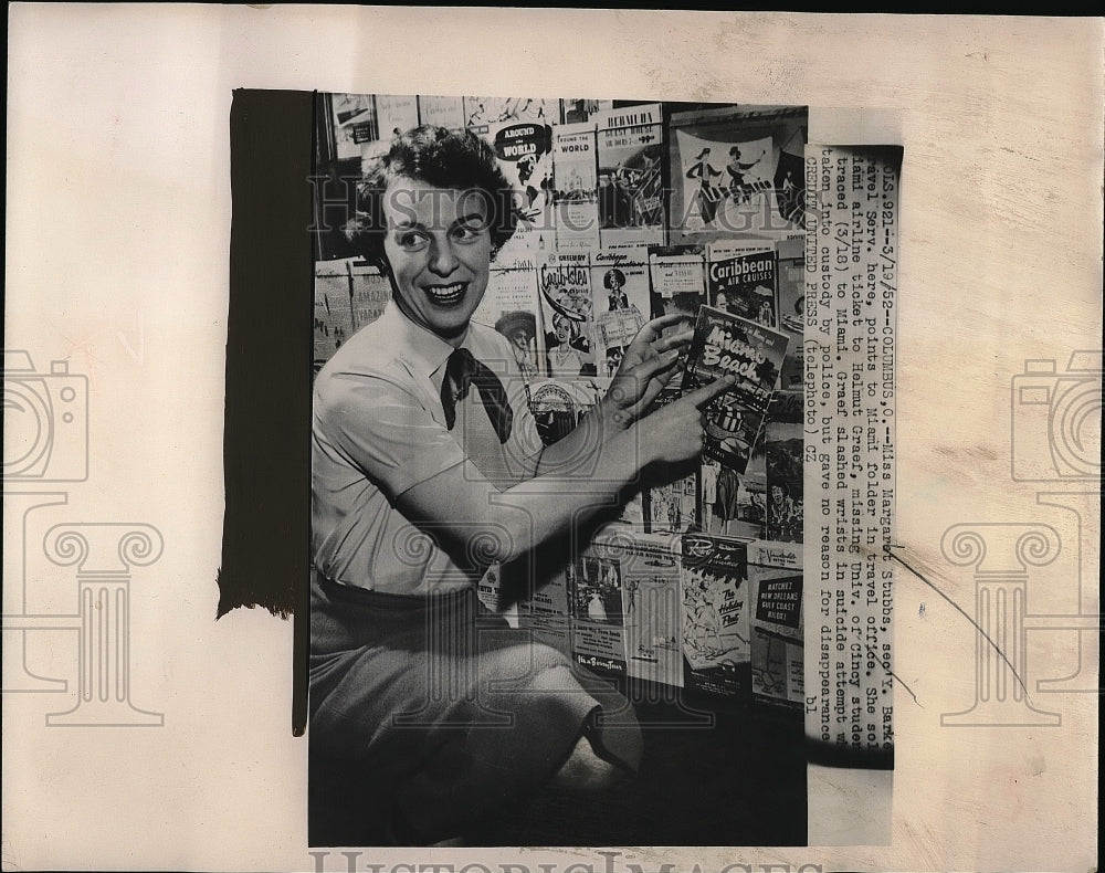 1952 Miss Margaret Stubbs Travel office Secretary  - Historic Images