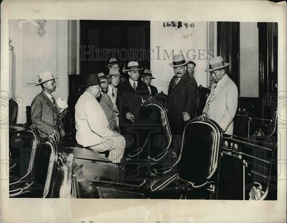 1931 Verbal altercation in the Chamber of Deputies in Mexico. - Historic Images