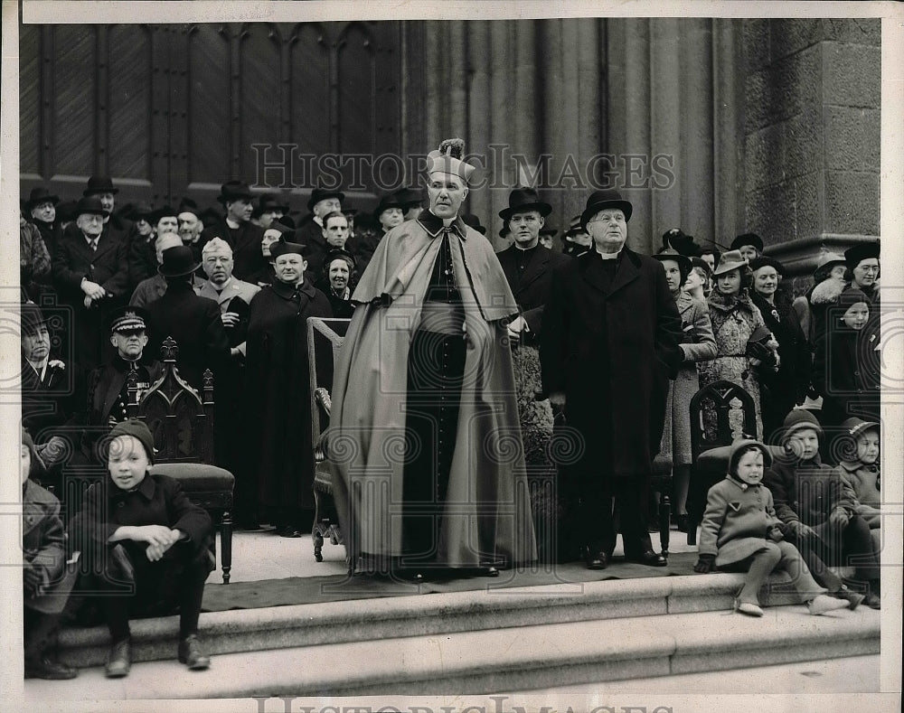 1939 Bishop Stephen Donahue Reviews St Patrick&#39;s Day Parade - Historic Images