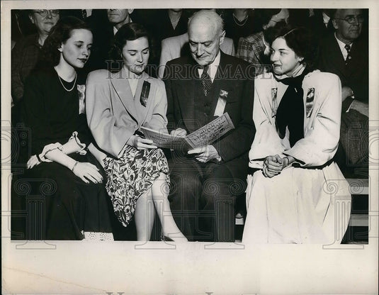1948 Press Photo Marty Daniels, Mary Spotts, Sen. A. Smith and Betty Vail-Historic Images