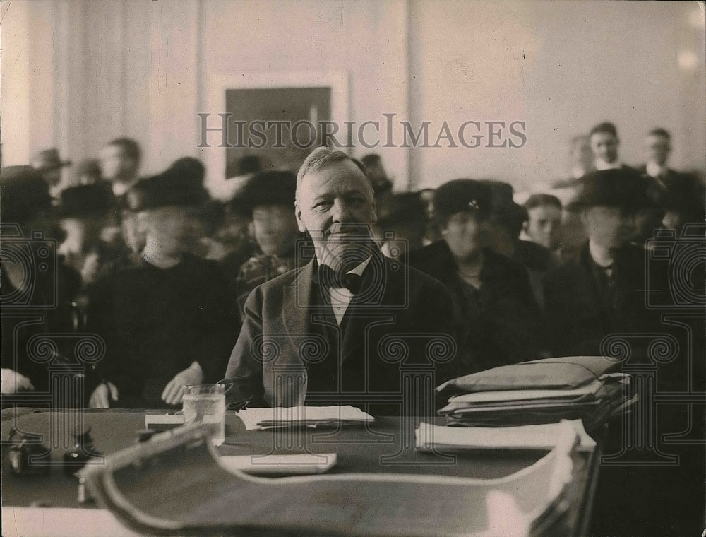 1920 Secretary of the Navy Joesephus Daniels at Senate hearing - Historic Images