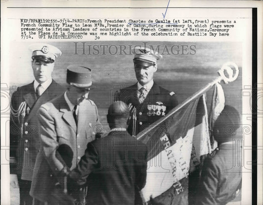 1959 French Pres. Charles de Gaulle at ceremony  - Historic Images