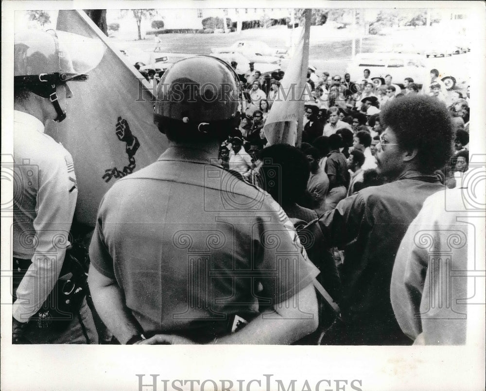 1970 Press Photo Tallahassee Florida Bearer for Malcolm X - nea53130 - Historic Images