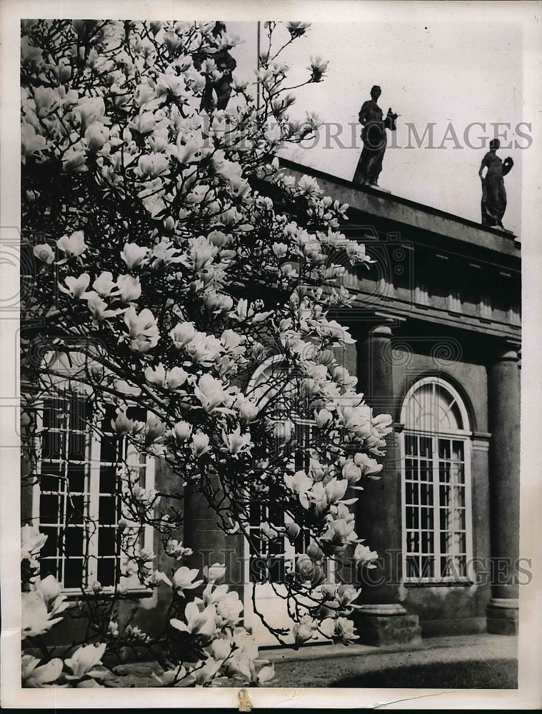 1936 View Of Picturesque Castle Of Frederick In Potsdam Germany - Historic Images