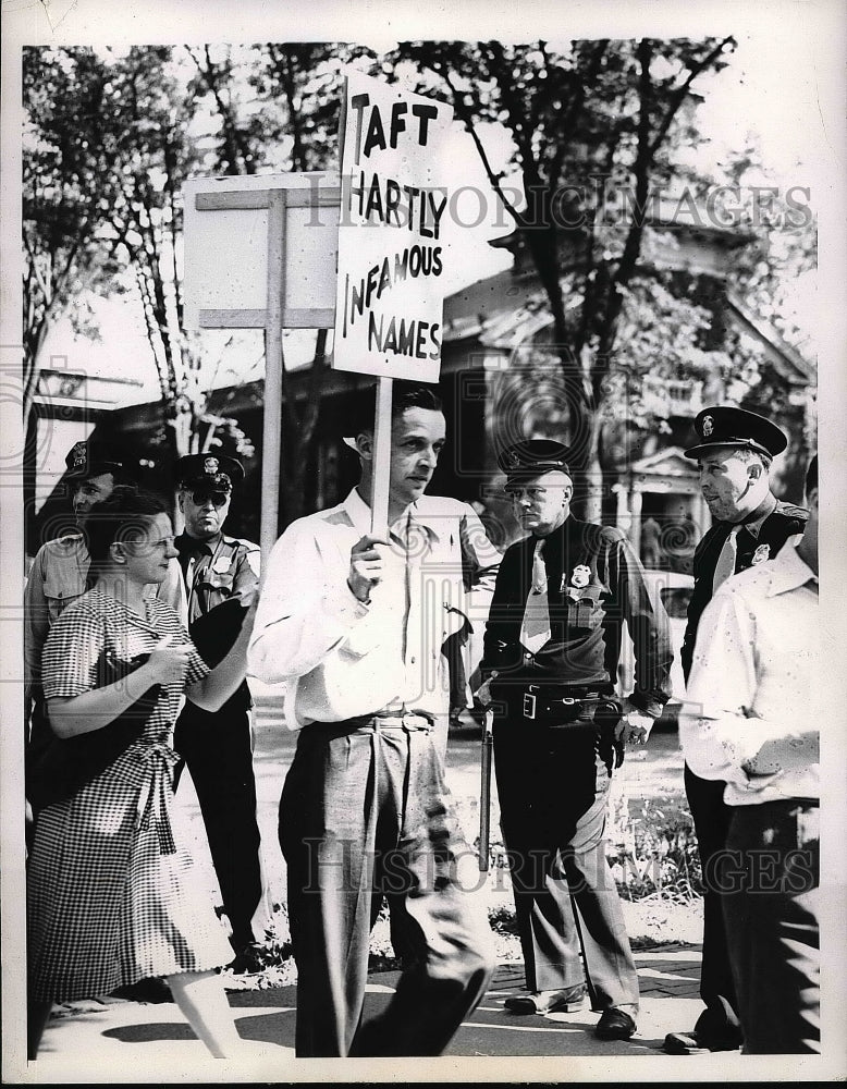 1947 Protesters witj United Electrical at Wedding of Senators Son - Historic Images