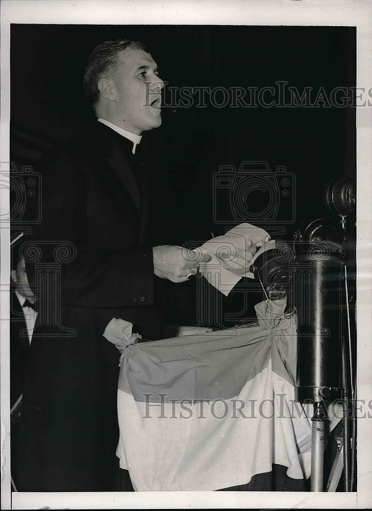 1938 Catholic Bishop Stephen Donahue  - Historic Images