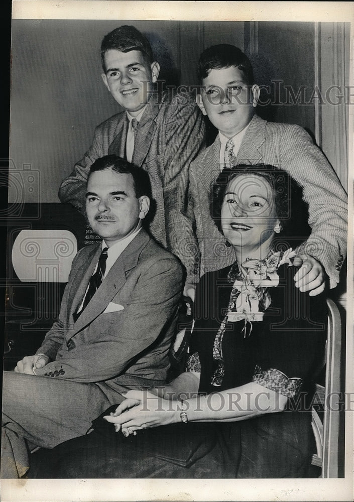 1948 Press Photo Governor of New York Thomas Dewey &amp; Family - nea53383 - Historic Images