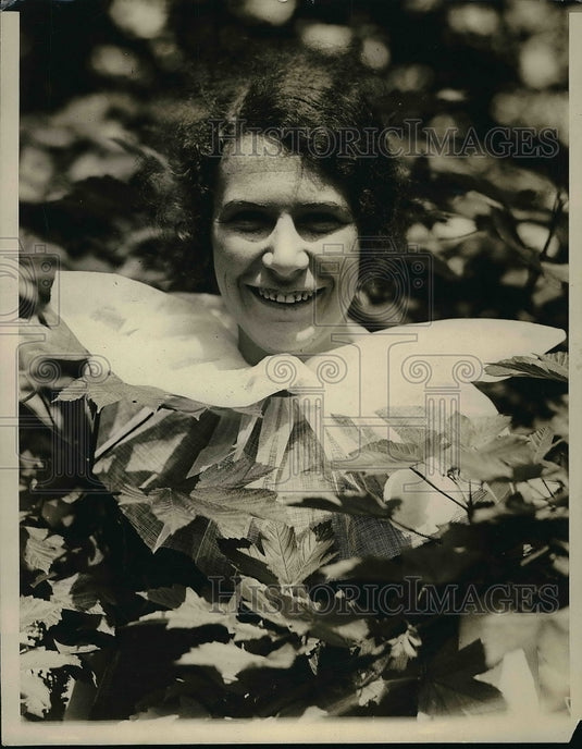 1929 Dorothy Strachan, Senior Class President, Pembroke College - Historic Images