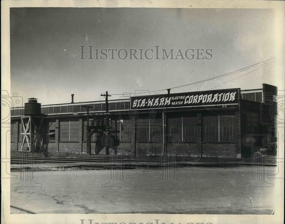 1927 Press Photo Sta-Warm Electric Heater Corporation - nea53741 - Historic Images