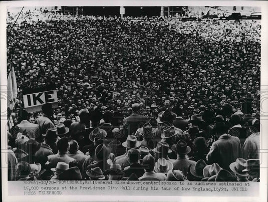 1952 Press Photo General Dwight Eisenhower Speaks Providence City Hall Audience - Historic Images