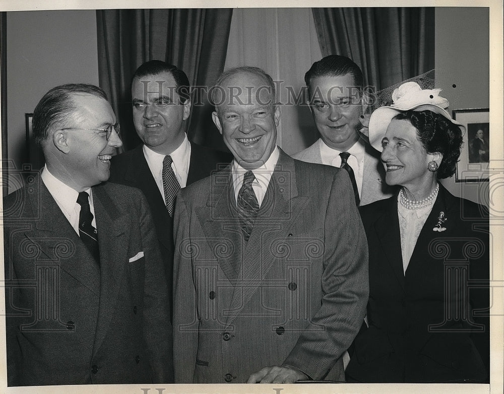 1953 Press Photo President Dwight Eisenhower Meets With Board of Trustees - Historic Images