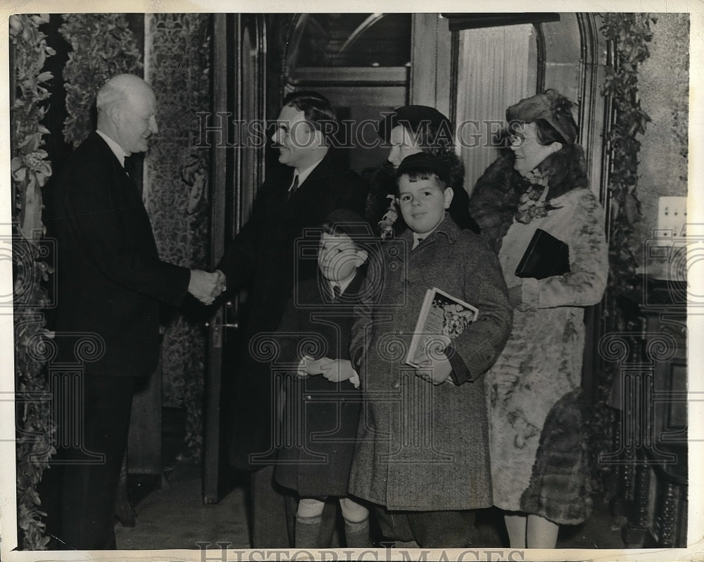 1943 Thomas Edmund Dewey, Sworn In As Republican Governor New York - Historic Images