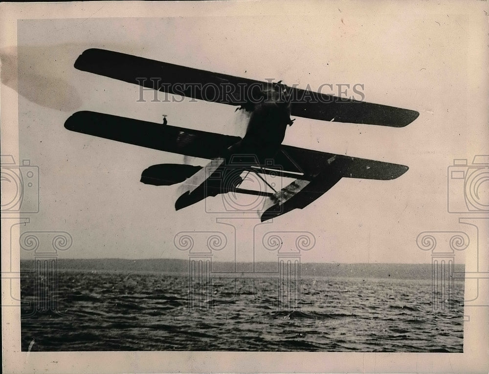 1923 Press Photo Seaplane Invented By Dr. Kaspar Ascends - Historic Images