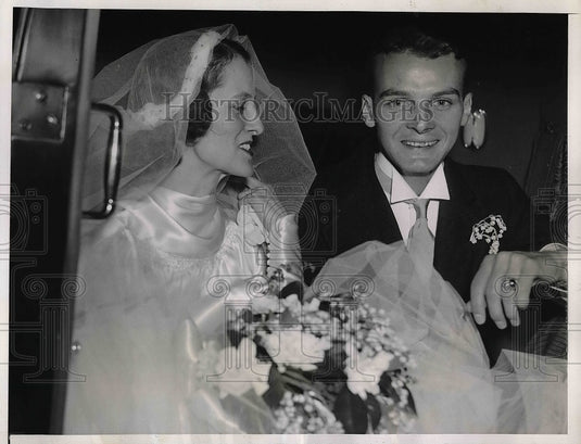 1935 Presidential Secretary's Daughter Mrs. Frederick Hayes Married - Historic Images