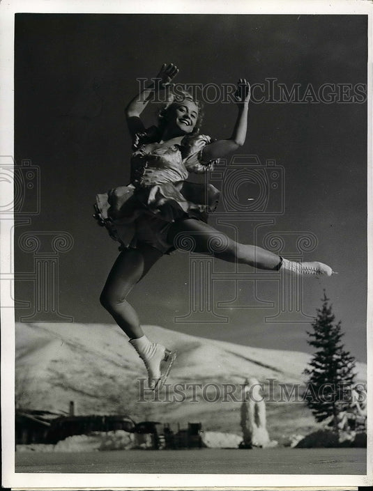 1940 Pavlowa Ice erna Andersen  - Historic Images