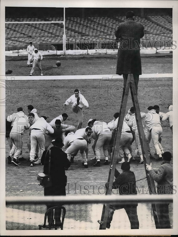 1958 Photographer Shooting New York Giants Practice Field Goal - Historic Images