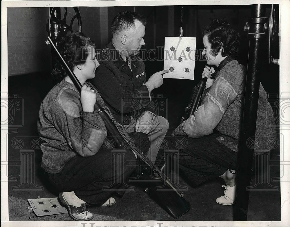 1938 Major Walter Hibbard, Betty McCutheon and Beverly Dick at range - Historic Images