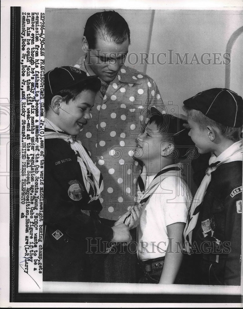 1954 Middleweight boxer Carl Olson and his son Carl Jr.  - Historic Images