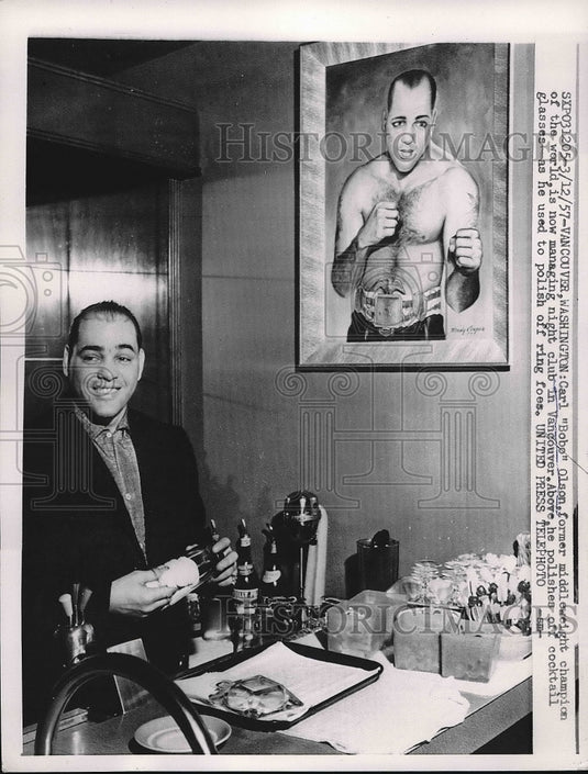 1957 Press Photo middleweight boxer Carl Olson at nightclub - Historic Images