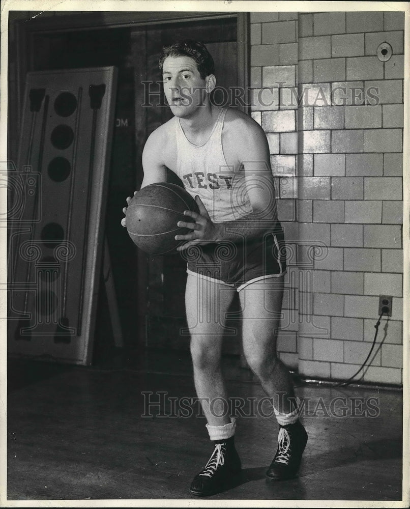 1943 Stanford University basketball player Tilford Denton - Historic Images