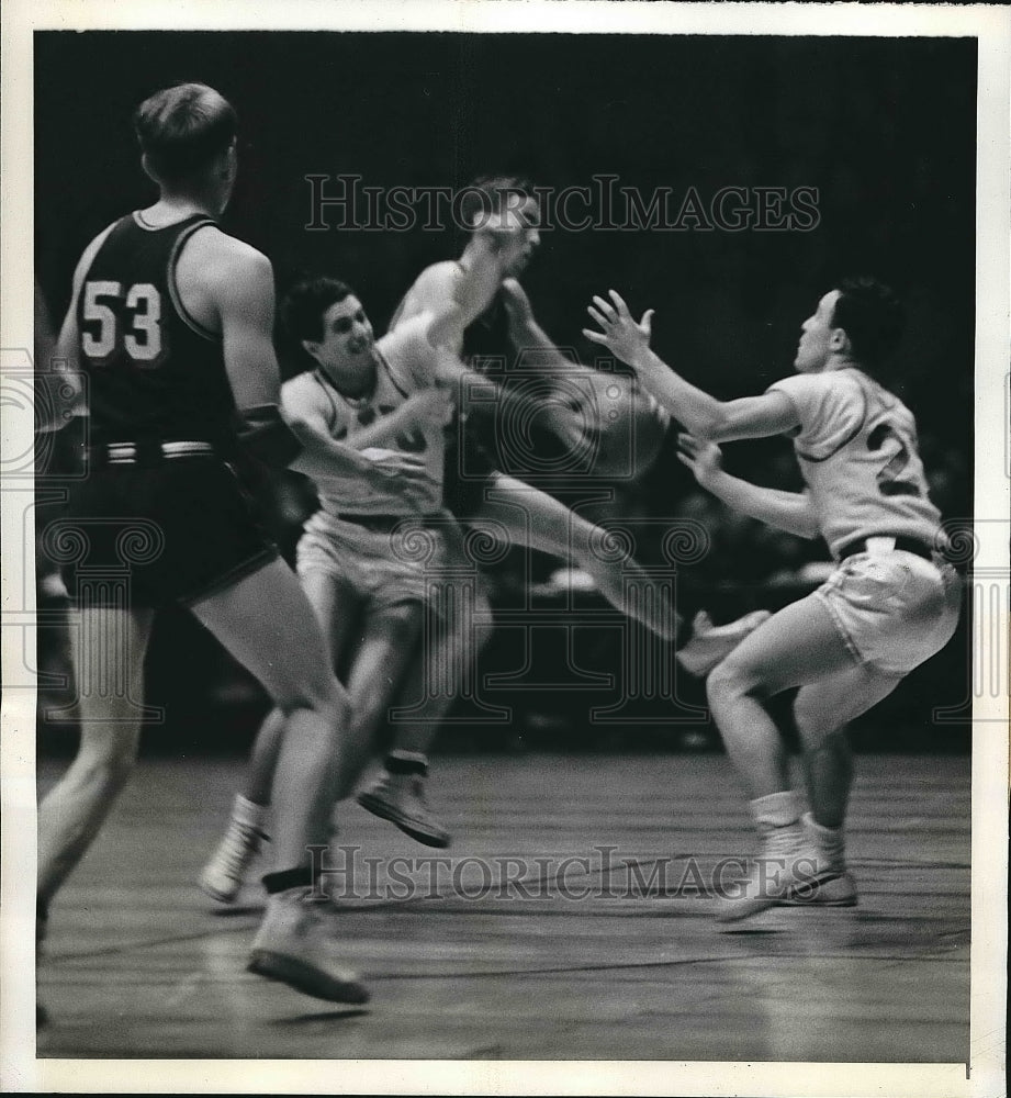 1942 College basketball players Don Shearn, Al Schneider  - Historic Images