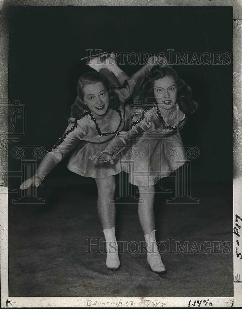 1946 Press Photo Ice Skating Patricia Chouwn &amp; Barbara Griffin - nea55493 - Historic Images