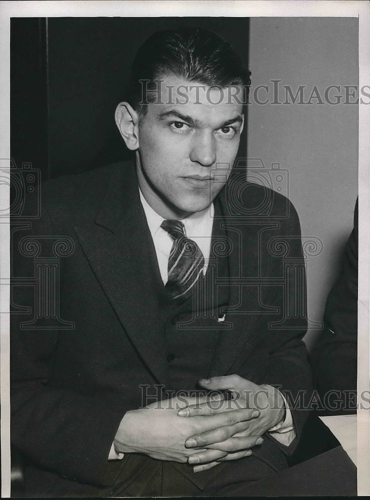 1934 Press Photo Otto Van Derck charged with passed bad checks in Chicago - Historic Images