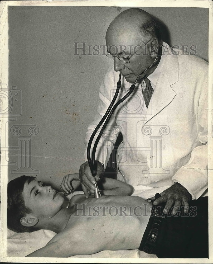 1941 Dr. Biederbach of the American Society of Pediatrics - Historic Images