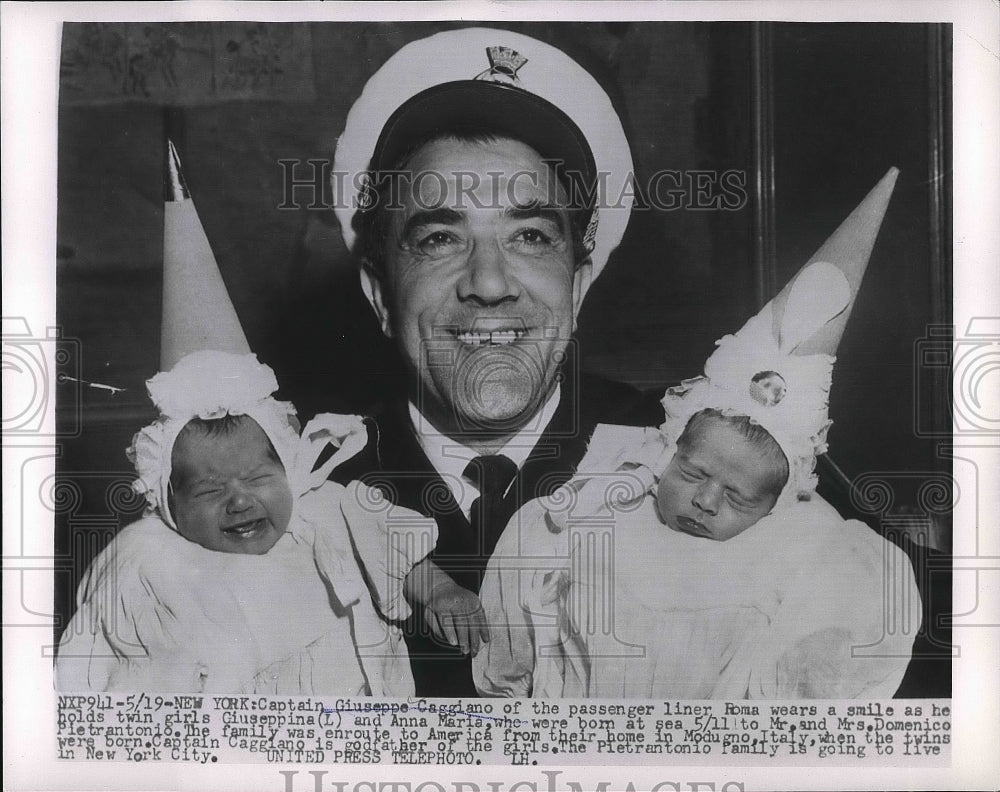 1954 Capt. Giuseppe Caggiano with his daughters Giuseppina - Historic Images