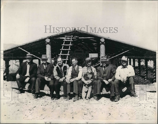 1943 Press Photo Bear River Valley Young Farmers Coop Bishop C. Rudd Owen L.-Historic Images