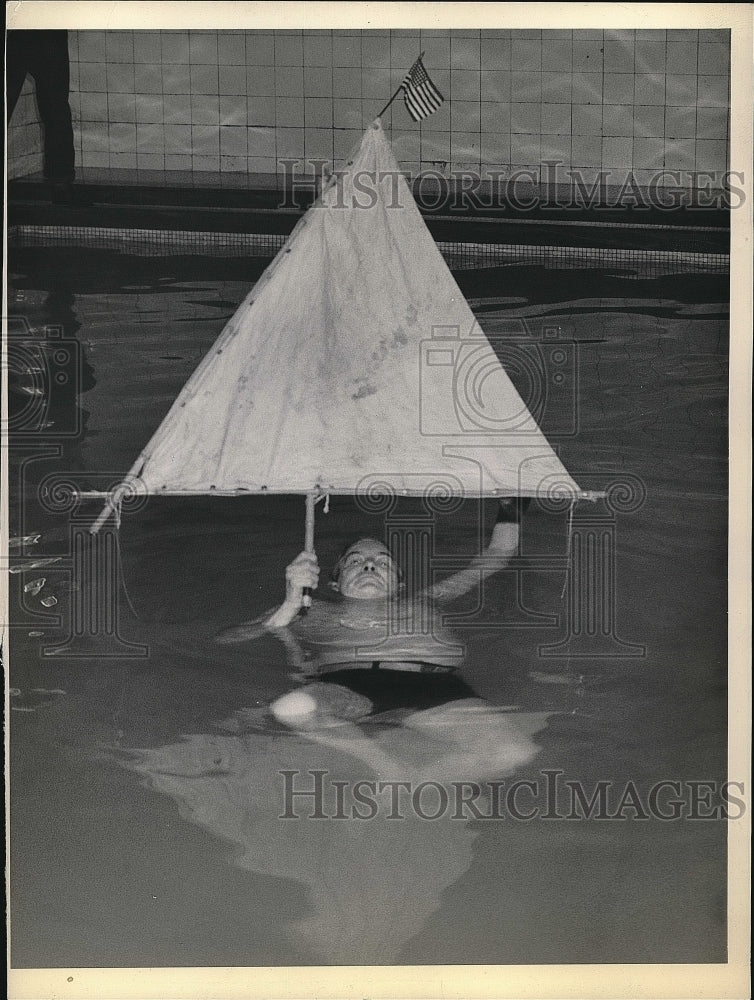 1943 Press Photo William Claybrook of Charleston, W. VA - nea55746-Historic Images