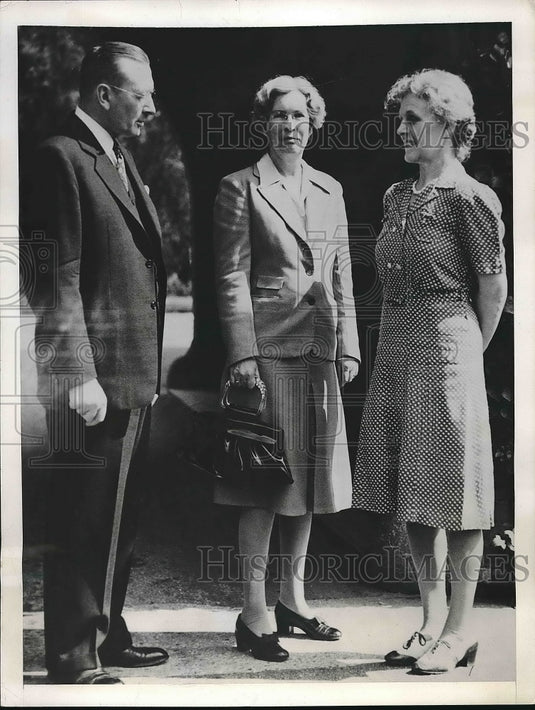 1946 Press Photo Cunningham Karkness & Wrong Attend Intl Conference - nea55864 - Historic Images