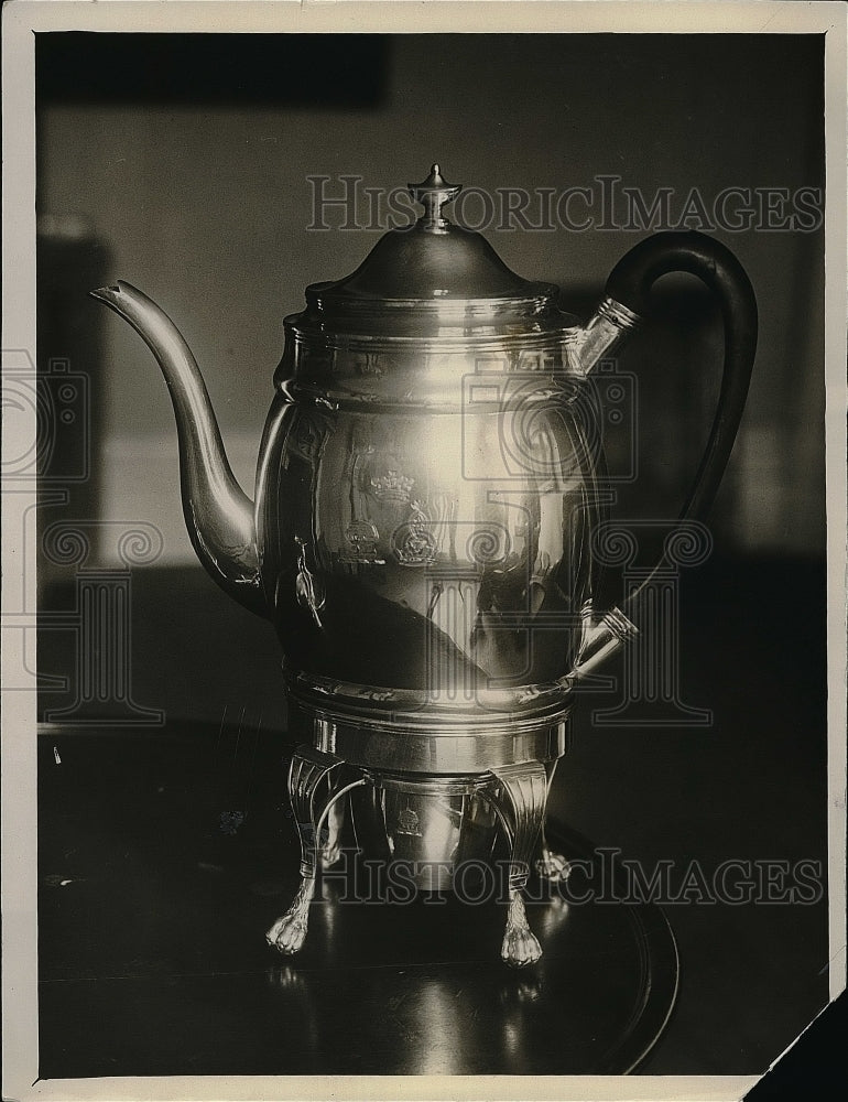 1928 Silver coffee pot and stand used by Viscount Nelson  - Historic Images