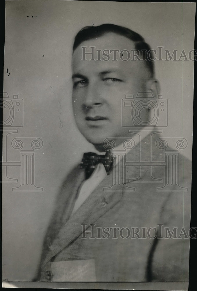 1927 J. Matt Chilton posing for photo  - Historic Images