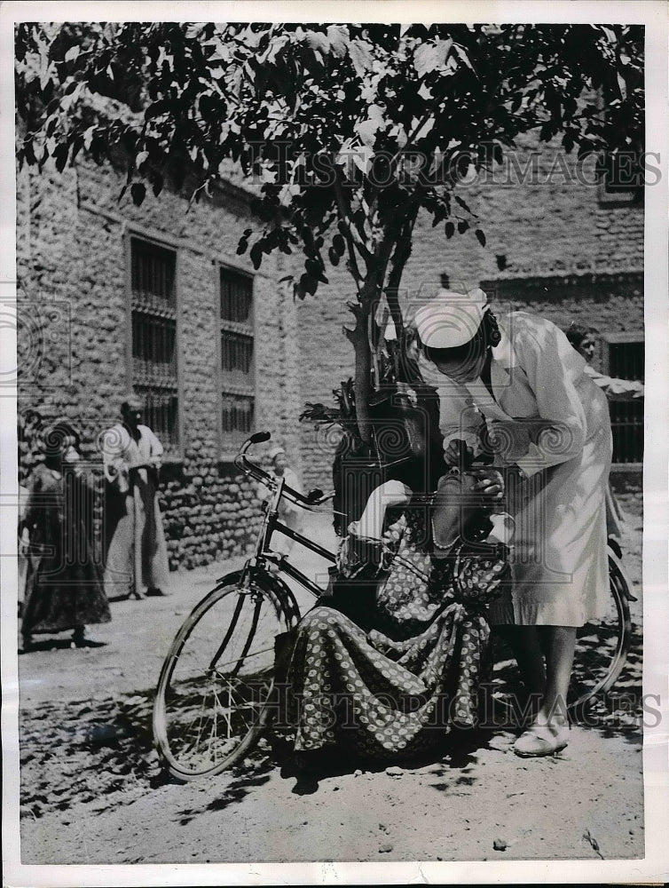 1955 Egyptian public health nurse  - Historic Images