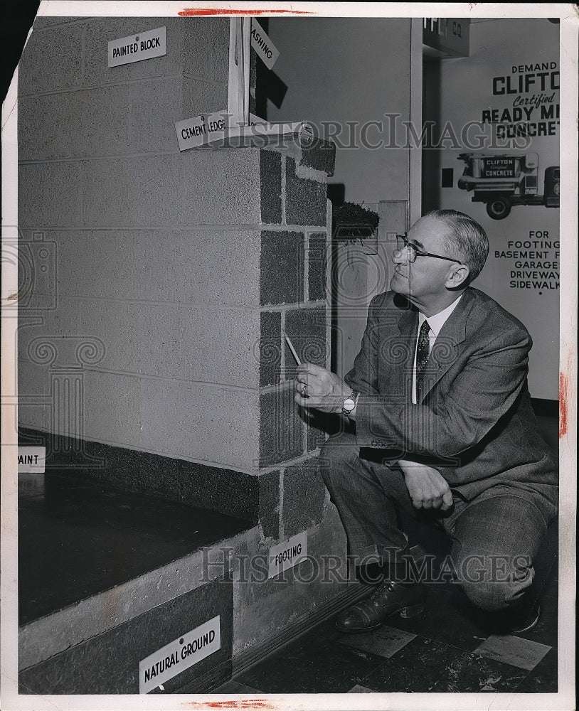 1954 O.A. Maeder Vice President Of Second Federal Savings &amp; Loan - Historic Images