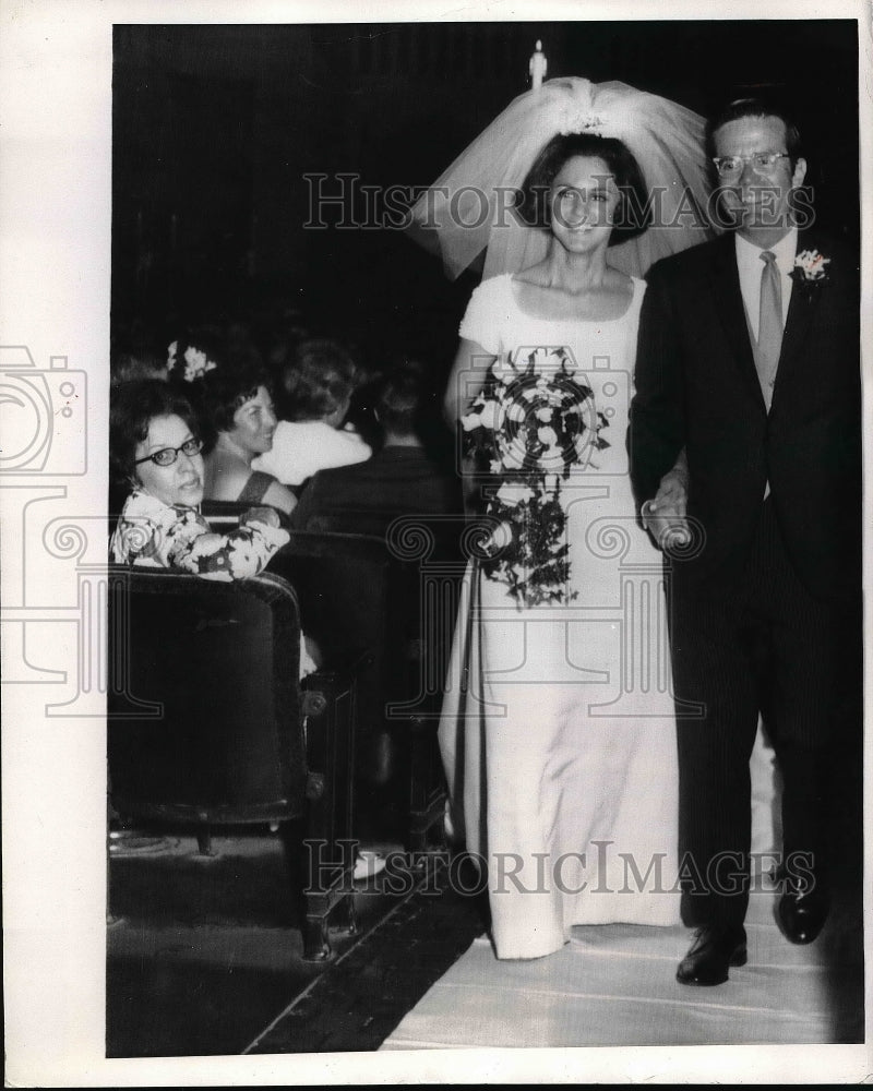 1969 Press Photo Red Sorensen Aid to Former Presidents Weds Giliiam Martin - Historic Images