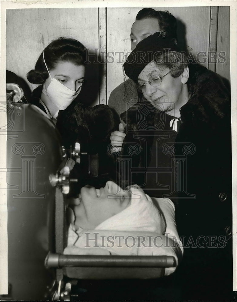 1940 Jerome Safur Age 17 Lives in Iron Lung  - Historic Images