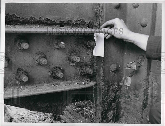 1968 A steel structure  - Historic Images