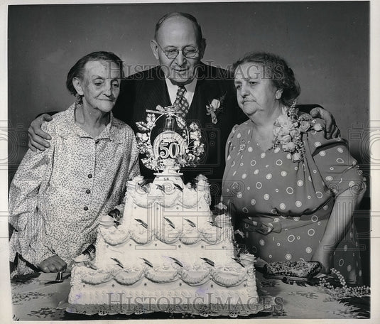 1944 Mrs. Amanda Dean With Son In Law Hardy W. Scott & Wife - Historic Images