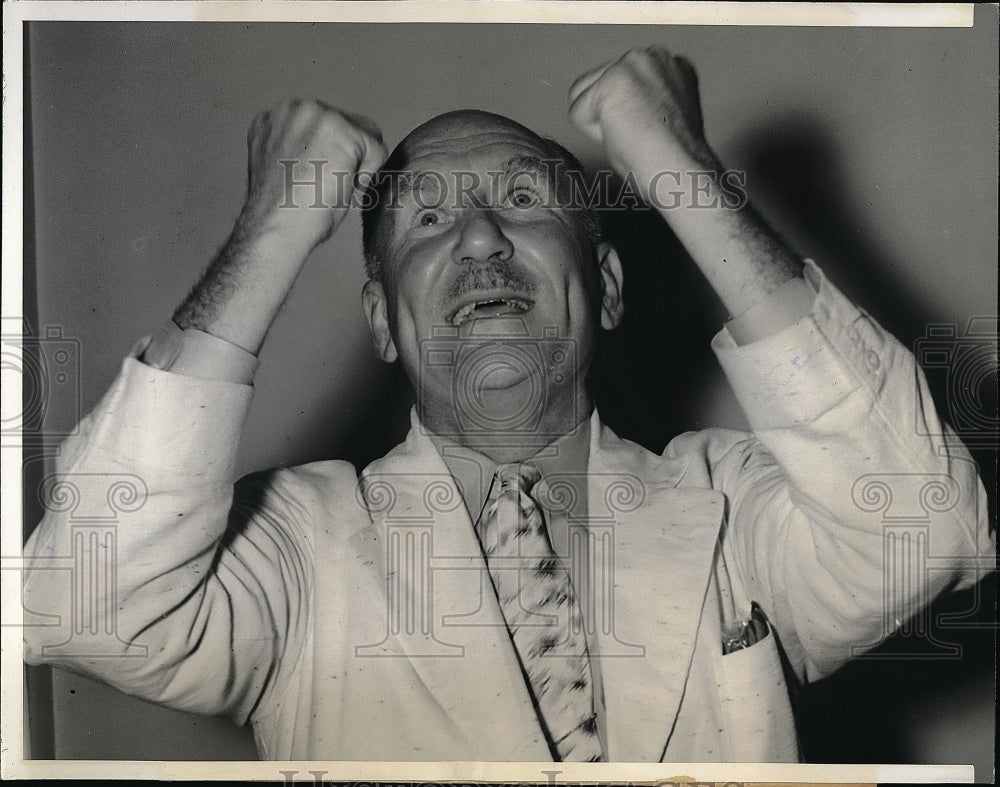 1941 Press Photo Re. William Stuphin at house meeting - nea56607 - Historic Images
