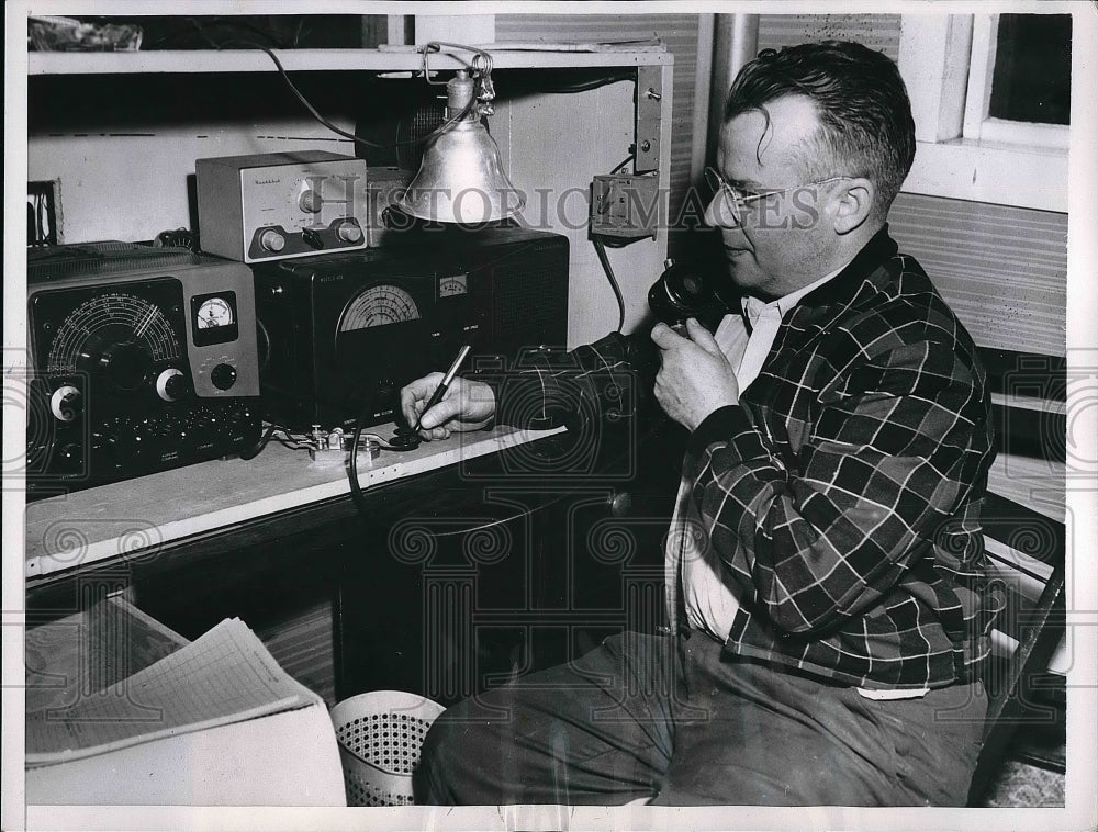 1958 Press Photo Don Cornell, Shawnee Amateur Radio Operators Association - Historic Images