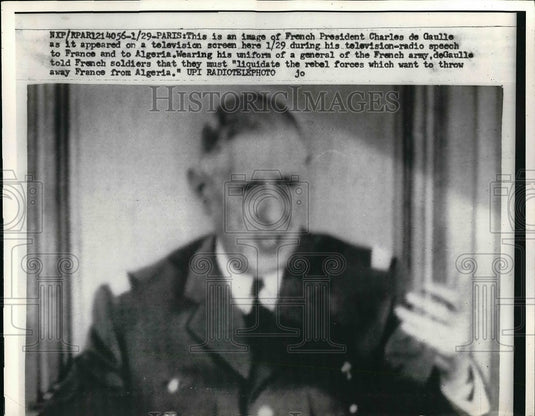 1960 French Pres. Charles de Gaulle giving speech  - Historic Images
