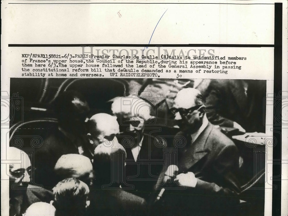 1958 Premier Charles de Gaulle speaking with French Council - Historic Images