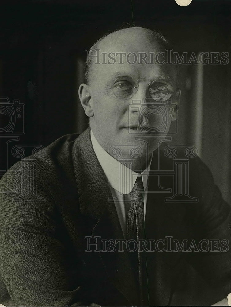1922 Press Photo Henry Dennison head of welfare division - nea56880 - Historic Images