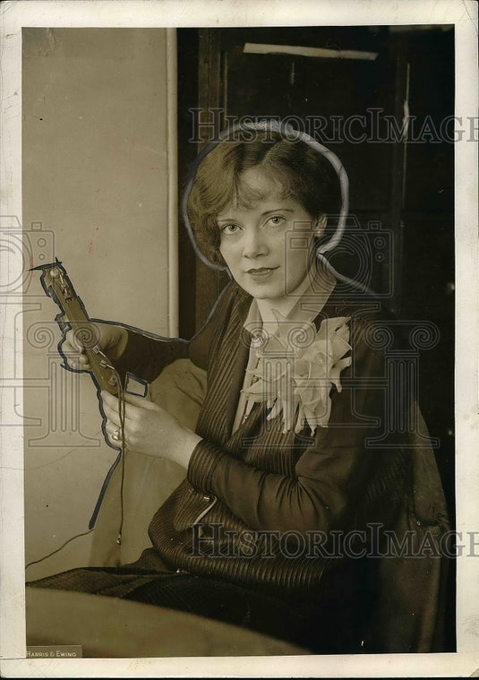 1937 Press Photo Close-up of radio receiving equipment for telephones - Historic Images