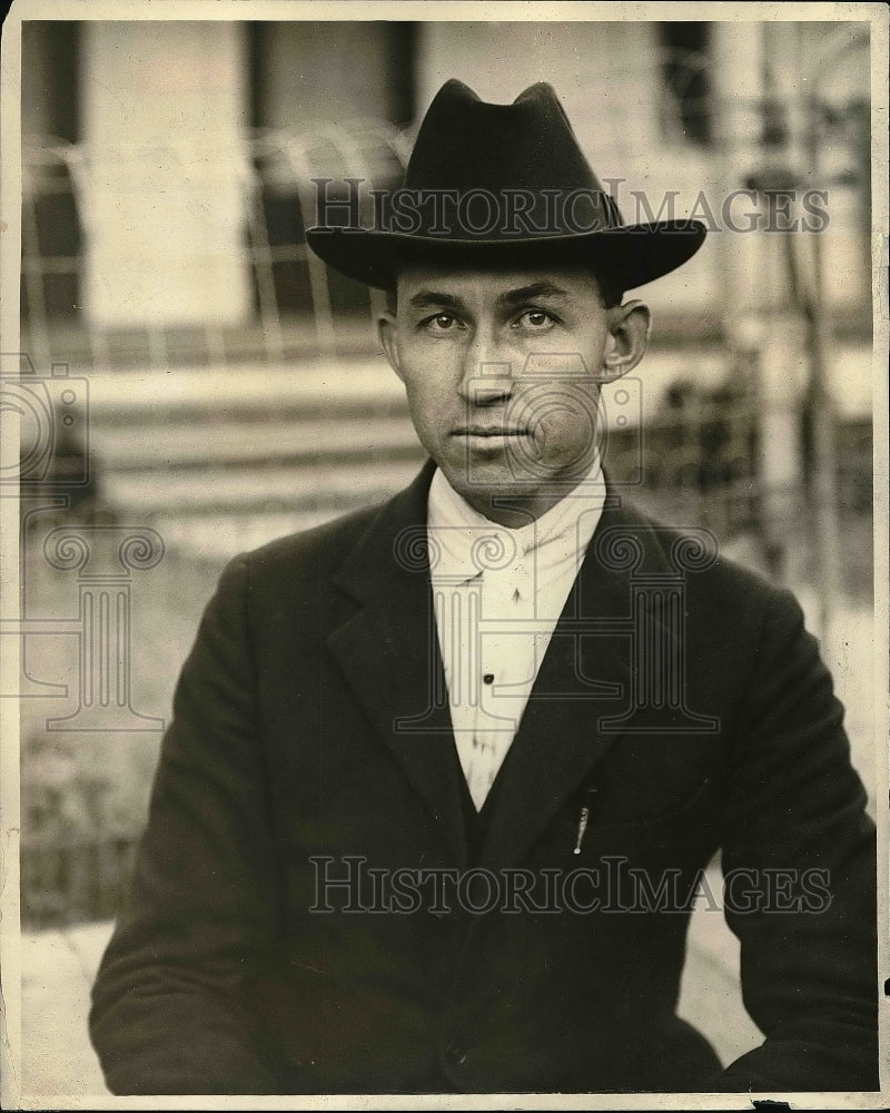 1921 N.E. Hicks Principal Of Knobel School In Mondamus Suit - Historic Images