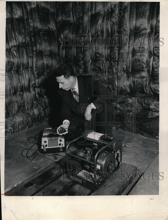 1949 Wilson Green professor at Illinois Institute of technology - Historic Images